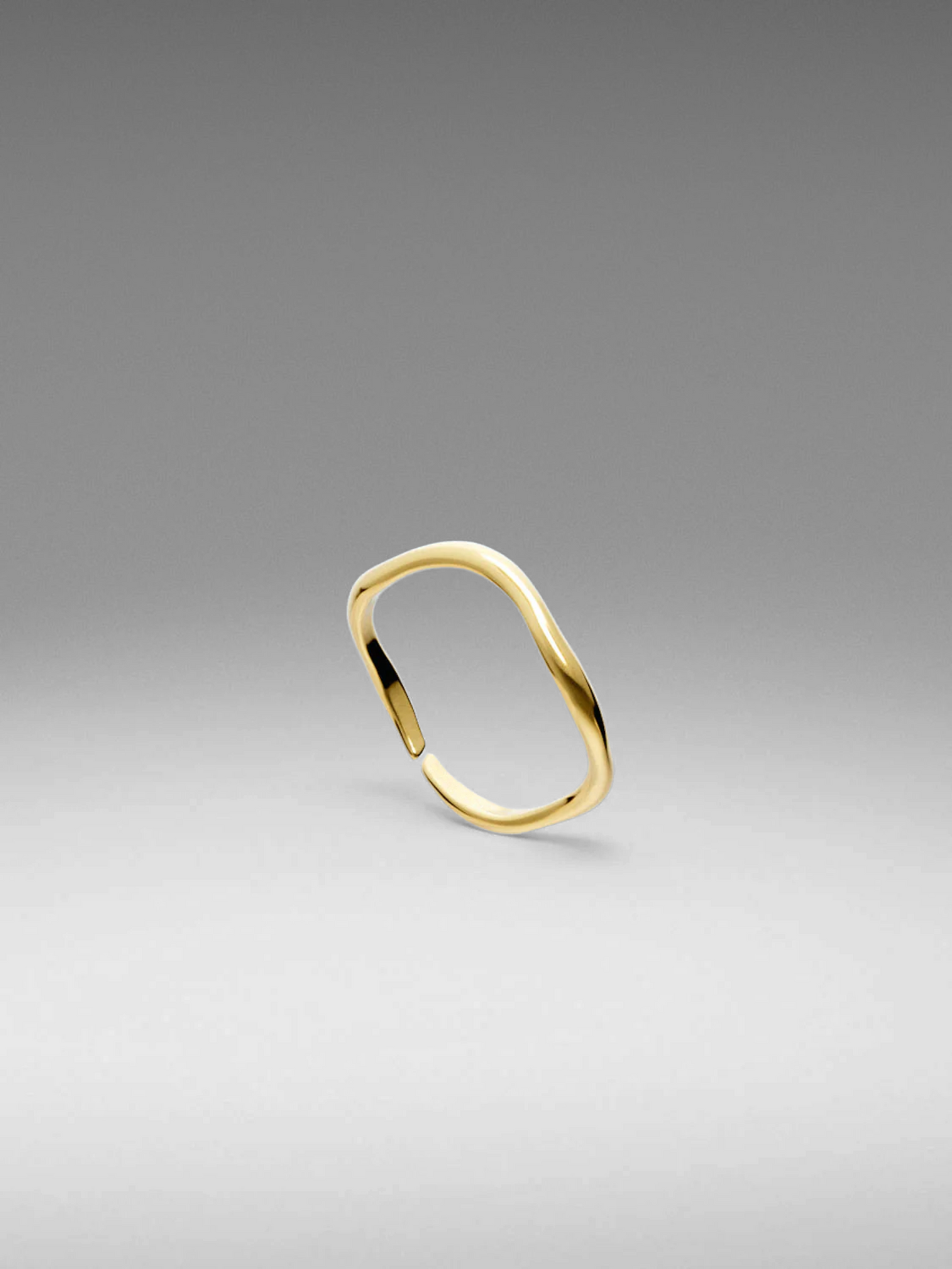Loravento Fluid Champagne Ring